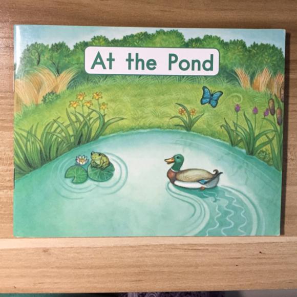 【《at the pond》海尼曼】在线收听_yiyi读绘本_荔枝