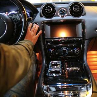 【捷豹XJL 下 - 美宴汽车 18】在线收听_美宴汽