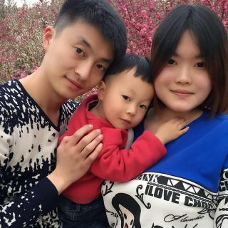 【宝贝我想对你说--爸爸妈妈是你最坚强的后盾