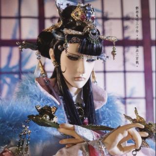 君没之前夕,建德民咸见其驺从巡逻于道,遂惊以