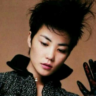 【阳光读书:巨婴国92,梁龙的面子和王菲的里子