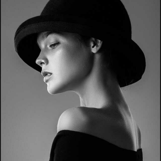 【面对家暴,女人不要再沉默】在线收听_草根逆