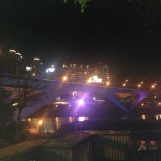 【4-28-17闲聊.洛杉矶暴乱25年】在线收听_燃