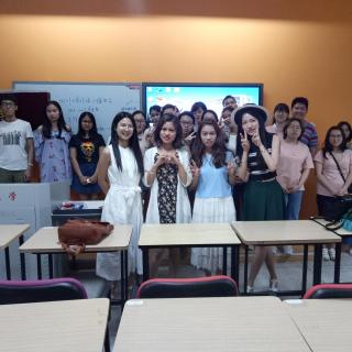 【我在四川大学外语广播电台等你】在线收听_