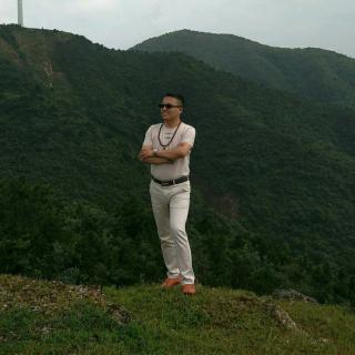 老师辛苦了。华荣朗诵