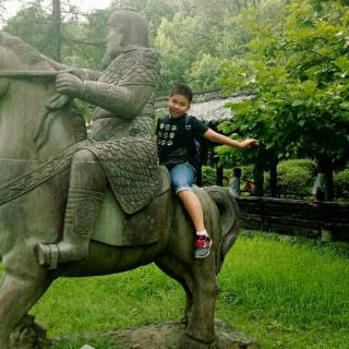 【陈岷威朗读《春》】在线收听_肖潇箫_荔枝