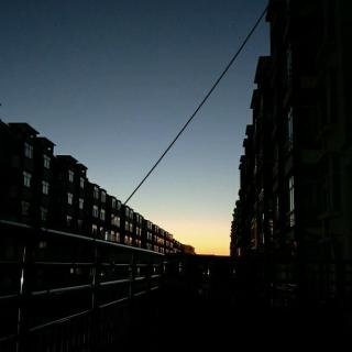 【【淡淡的血痕中】野草,鲁迅】在线收听_陌染