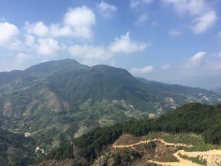 【《我们去寻找一盏灯》】在线收听_望川的播