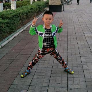 【一年二班郭梓建 古诗 《黄鹤楼送孟浩然之广