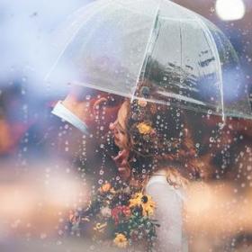 余生很短,别睡太晚,别爱太满