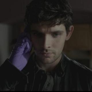 Colin Morgan - The Fall 2X04 电话片段