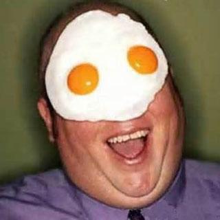 “Egg on face”是什么意思？