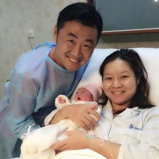 Hello Monday/Retired Chinese tennis star Li Na's Baby