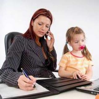 做职场妈妈还是全职妈妈，怎样对孩子更好？