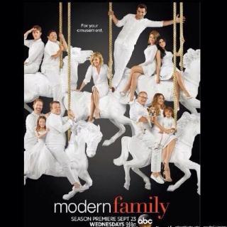 摩登家庭 Modern.Family.S07E01. Summer Lovin'