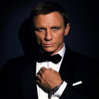 How to dress like Bond? 