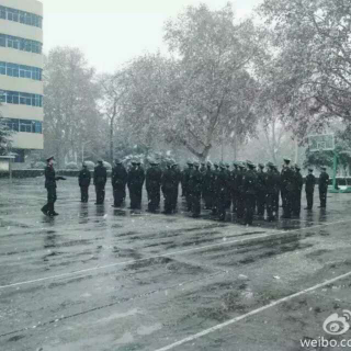 西安城下雪了，你在做什么😊