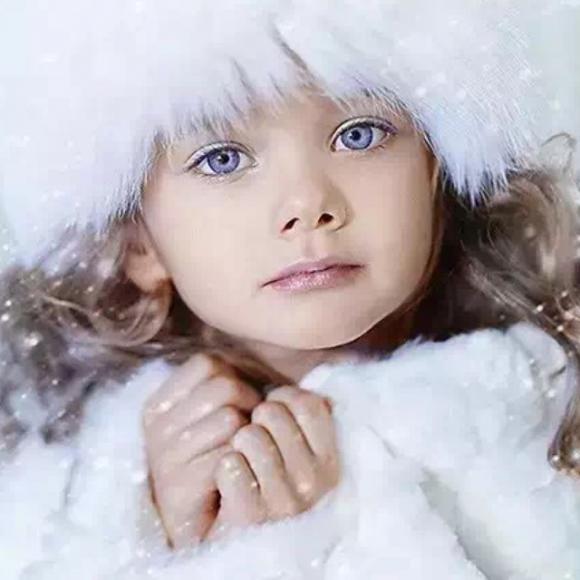 《小荷花找朋友》(幼儿情商故事)