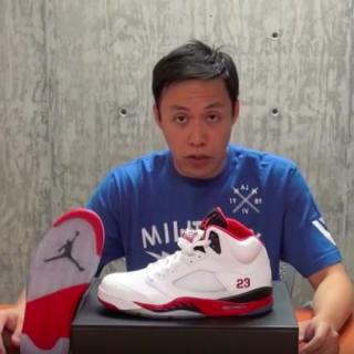 Sneaker 看你老师球鞋036 - Air Jordan 5 Fire Red 乔丹五代白红绣号