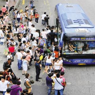 挤公交车的社会学（廖保平）