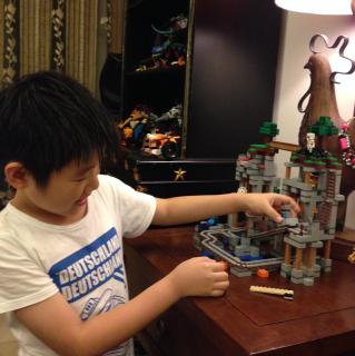 Michael and lego（2）