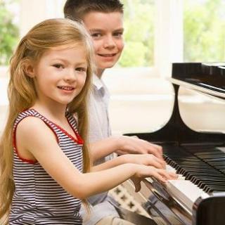 《正面管教A-Z》:如何引导孩子练钢琴、舞蹈、运动和其他活动？