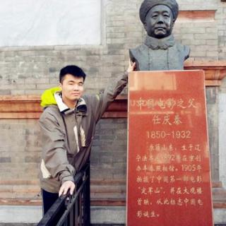  专访江苏青年作家张启晨：面壁十年图破壁，传邮万里《信中书》