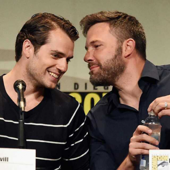 本蝙亨超调情闪瞎卷西