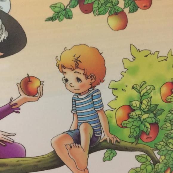 苹果树上的外婆人物图图片