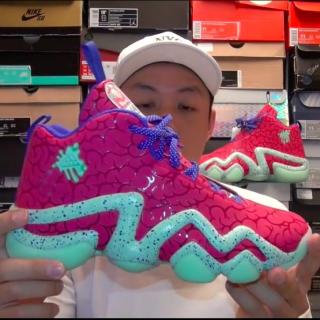 Sneaker 看你老师球鞋介绍132 - Adidas Crazy 8 The Night of the Ballin Dead