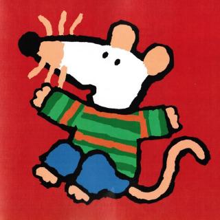 maisygoestohospital小鼠波波在医院中英文