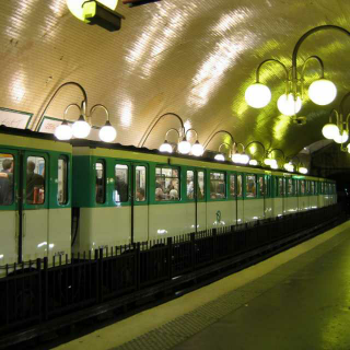 【我想和这个世界不一样】巴黎的地铁