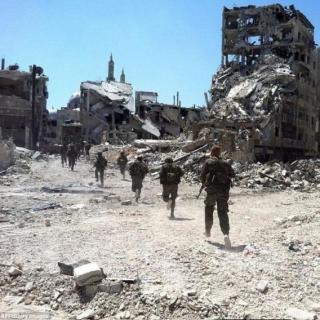 俄军成功炸毁叙利亚恐怖分子油田设施