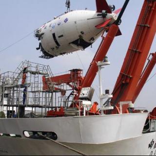 《历史上的今天》2012年6月27日 蛟龙号载人潜水器7000米级海试成功