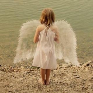每个女孩都是天使
