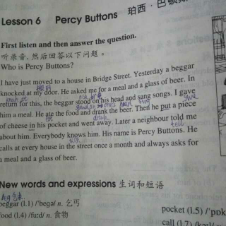 新概念英语 Lesson 6 Percy Buttons