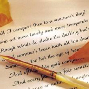 【中英文稿】Sonnet 18(by William Shakespeare）