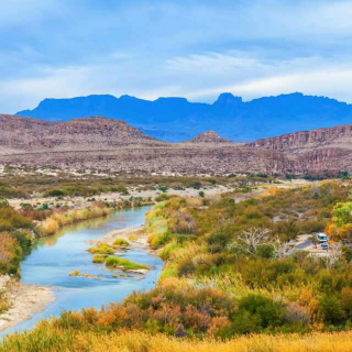 送给依然在路上拼搏奋斗的你们《走向远方》 