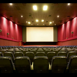 一个人去看电影