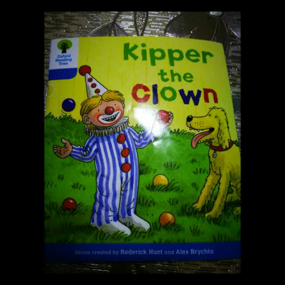 kipper the clown-ort stage3