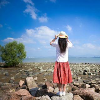 为你读诗：海子《面朝大海，春暖花开》；歌曲《逆流成河》