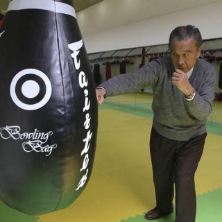 逃港，失业，被劳教，一个中国拳王的60年