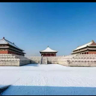 《一下雪，北京就变成了北平，故宫就变成了紫禁城》