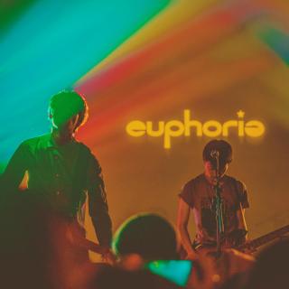 vol.105 十二月の問候，euphoria 在愚公移山