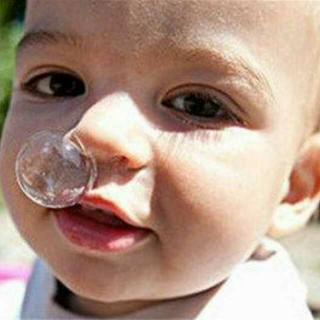 一岁四个月的宝宝：用袖口擦鼻涕，该怎么办呢！