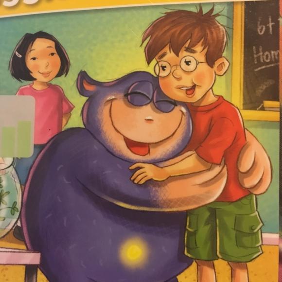 huggles in school爱拥抱的小怪物 中英文故事
