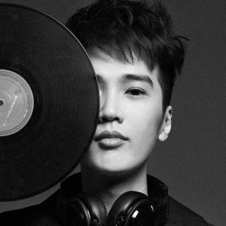 萧立扬 513 19 分享到