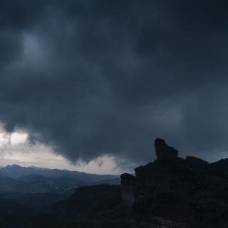 山雨