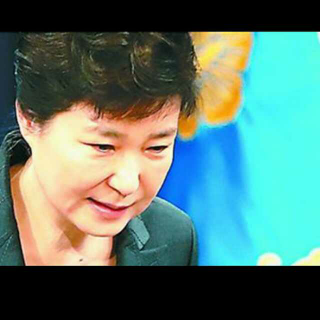新闻莲播3-韩国女总统的悲剧人生