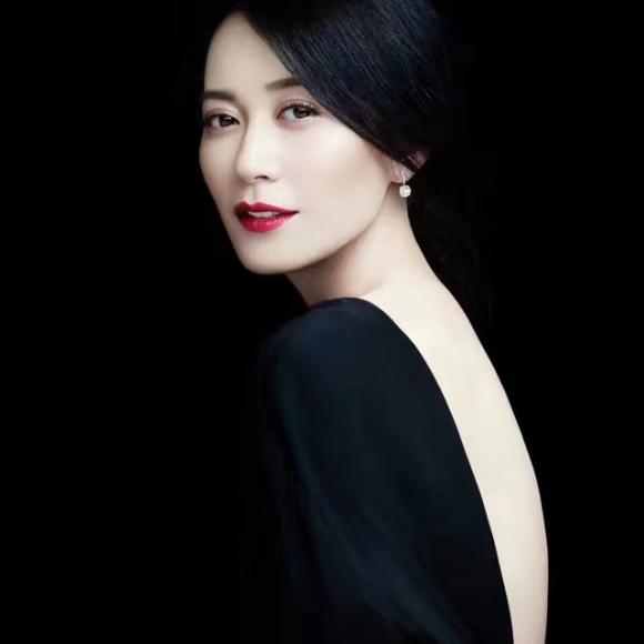 成大事者:简单,正直,无私与坚韧!